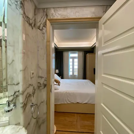 Poirot Apartmán